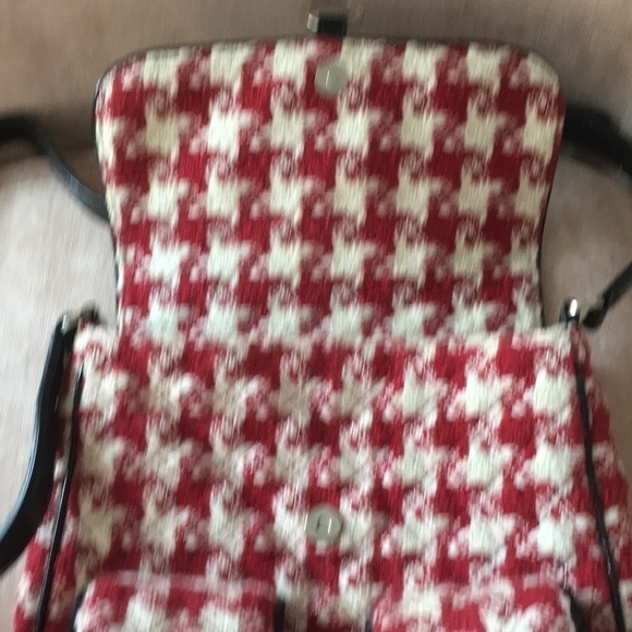 Vera Bradley red/white/ black shoulder bag - Picture 5 of 10